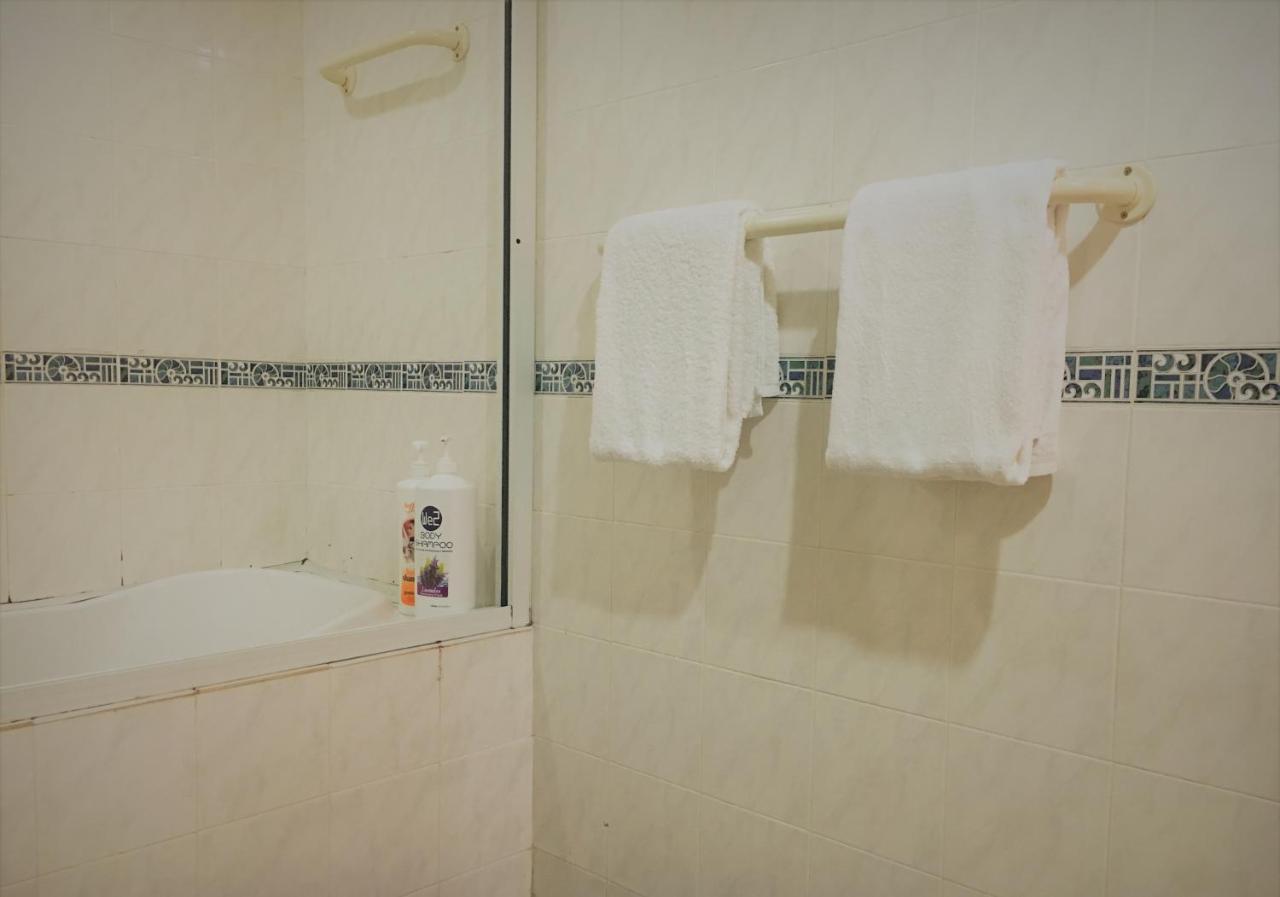 Klcc Dorm Hostel Kuala Lumpur Phòng bức ảnh