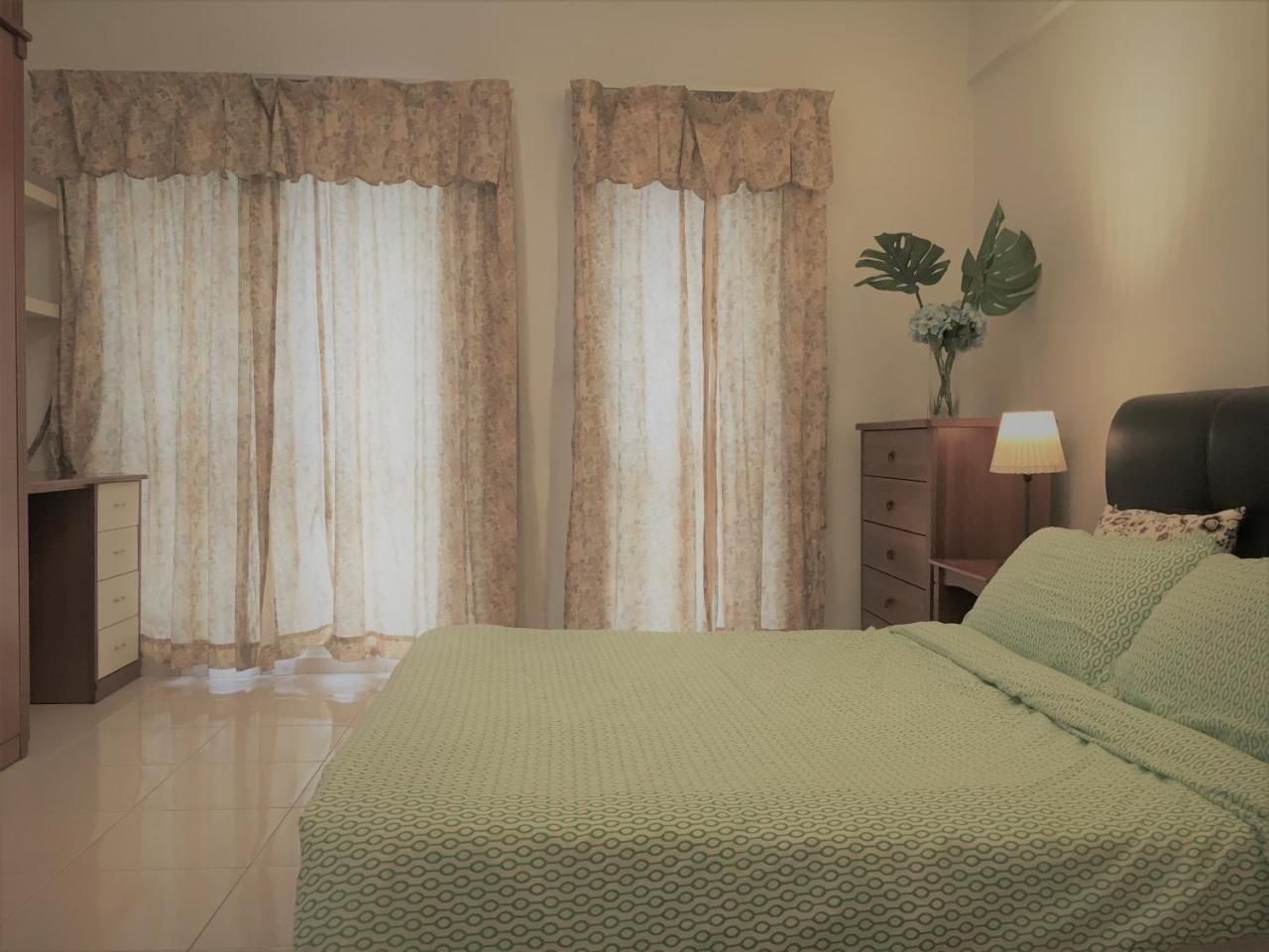 Klcc Dorm Hostel Kuala Lumpur Phòng bức ảnh